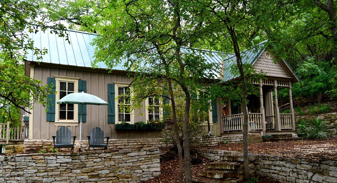 Adventure Travel Lodging & Glamping near Fossil Rim in Texas Hill Country